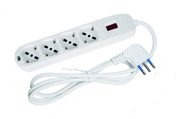 Ecova 30210 - Multipresa con spina 10A, 4 prese universali 2P+T